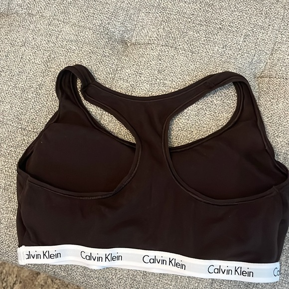 Calvin Klein race back sports bra - Picture 1 of 4